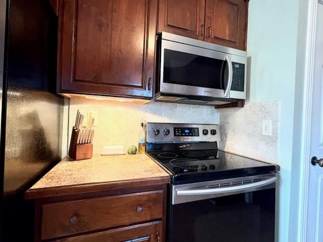 503 Jennifer Lane — photo 14