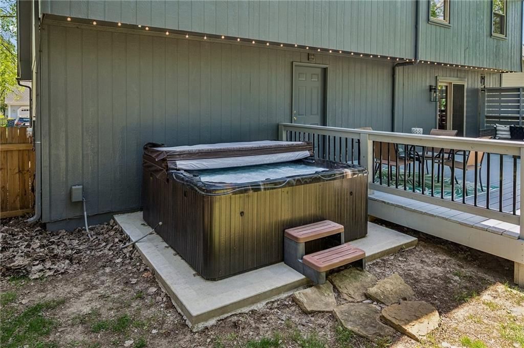 10106 NW 86TH Terrace — photo 31