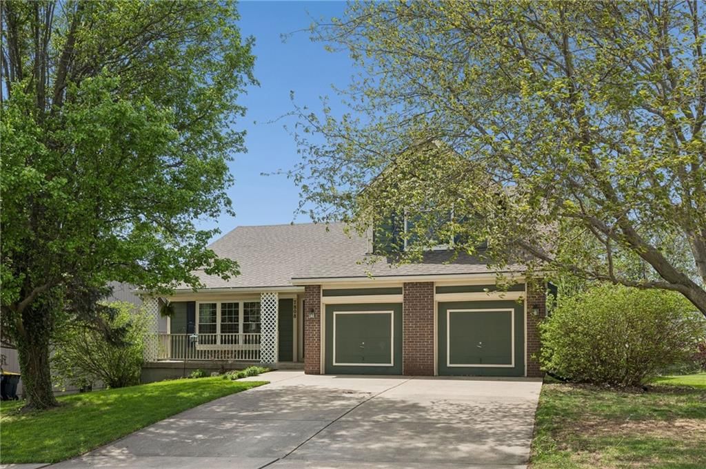 7808 N Nodaway Avenue — photo 2
