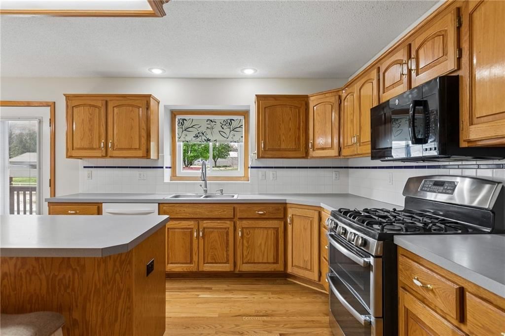 7808 N Nodaway Avenue — photo 11