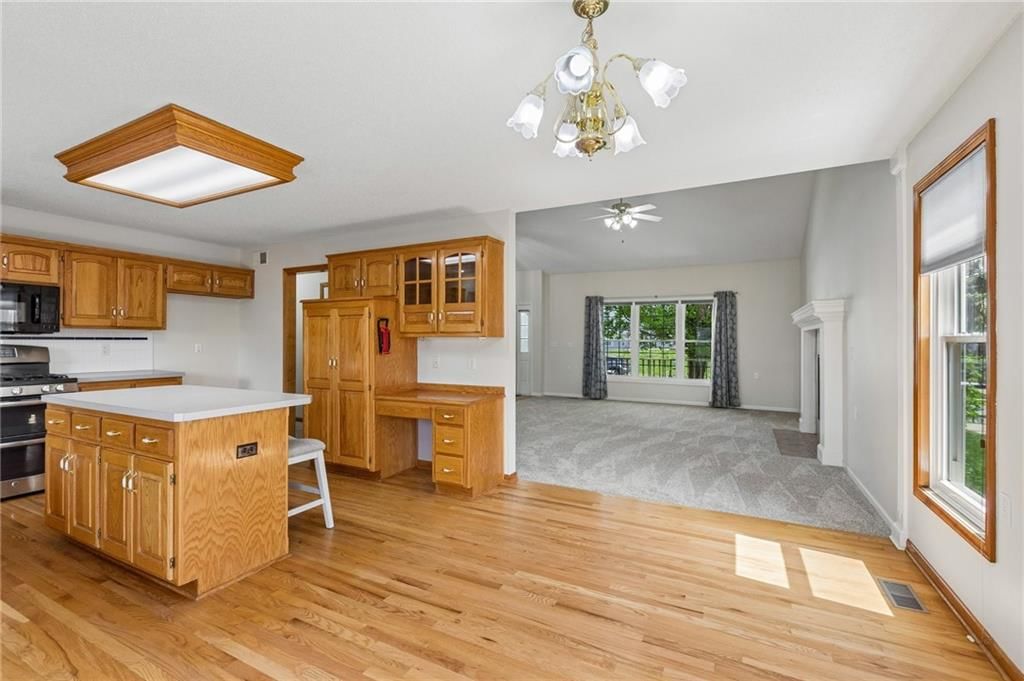 7808 N Nodaway Avenue — photo 14