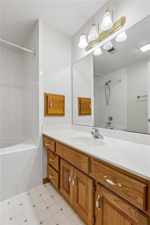 7808 N Nodaway Avenue — photo 23
