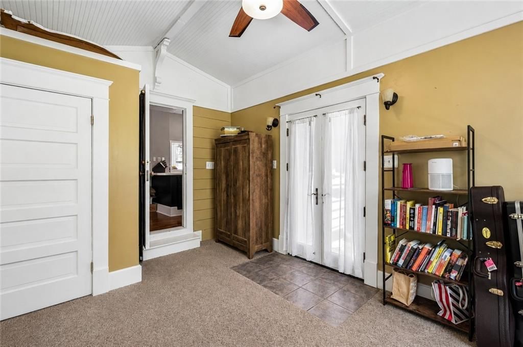 424 Walnut Street — photo 23