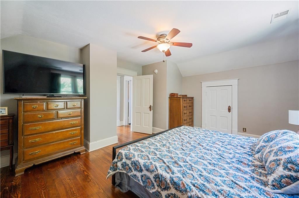 424 Walnut Street — photo 26