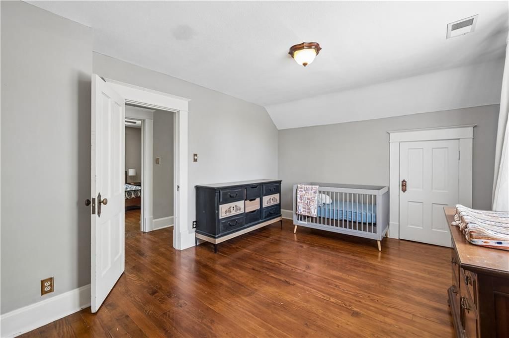 424 Walnut Street — photo 31