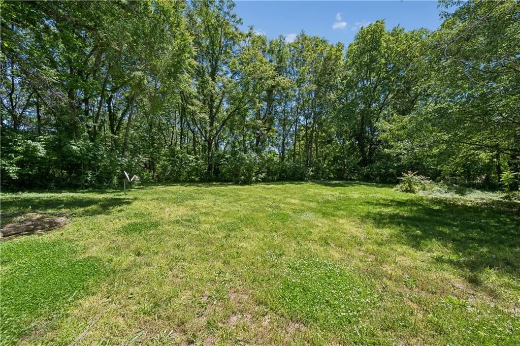 424 Walnut Street — photo 38