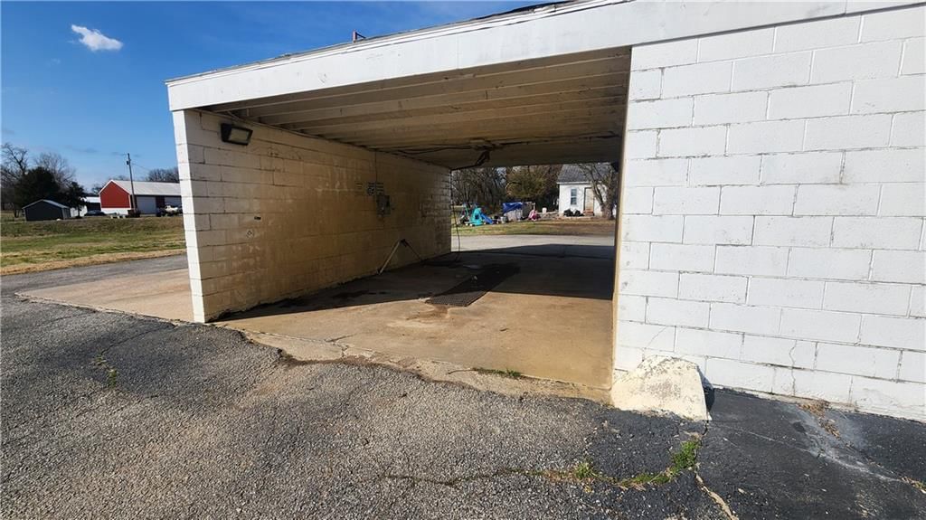 508 W Main Street — photo 4