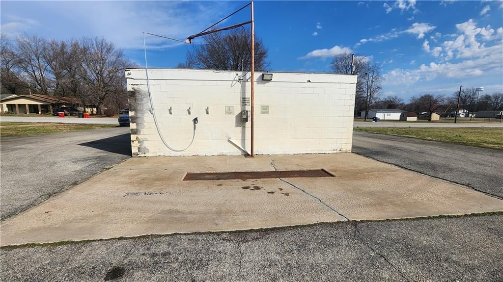 508 W Main Street — photo 11