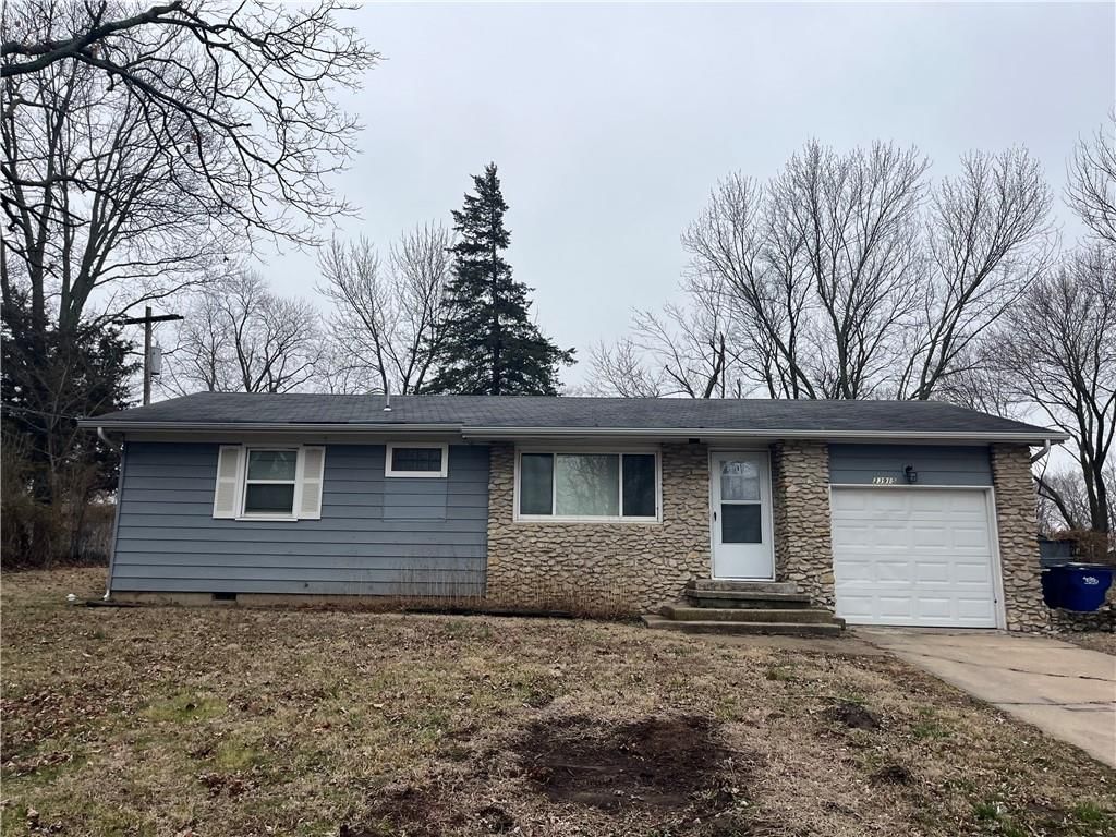 33915 W 83rd Street — photo 5