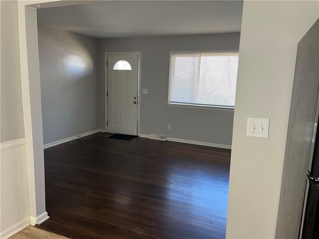 33915 W 83rd Street — photo 8