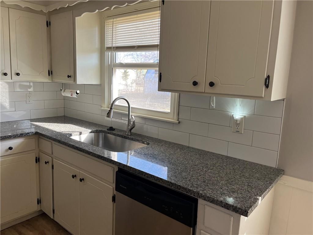 33915 W 83rd Street — photo 15