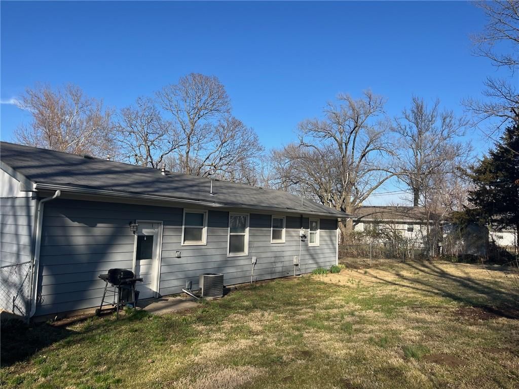 33915 W 83rd Street — photo 26