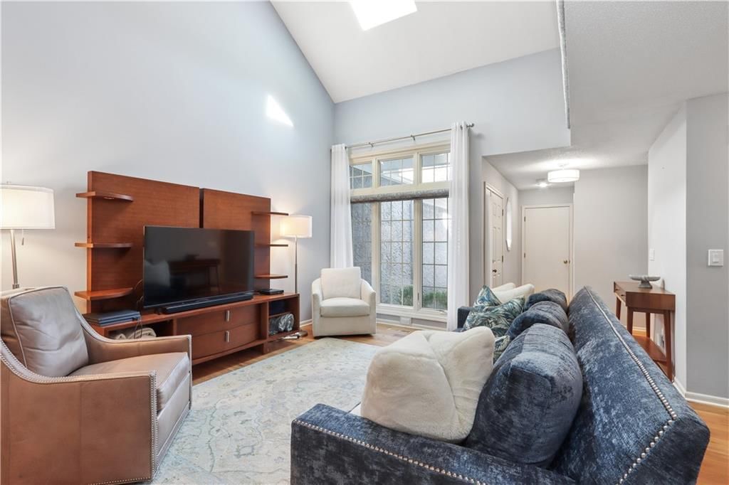 12628 Barkley Street — photo 4