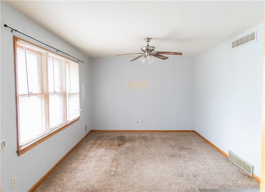 907 S Jones Road — photo 5