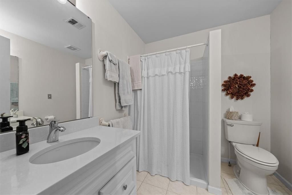 11031 W 108th Terrace — photo 33