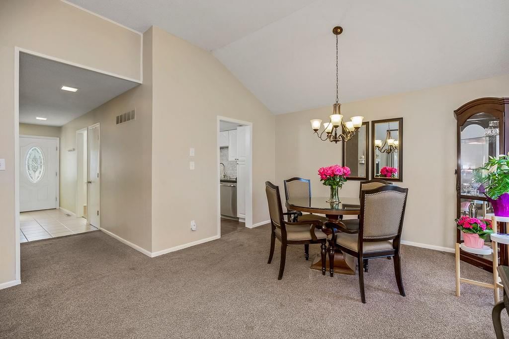 11051 W 95th Terrace — photo 4