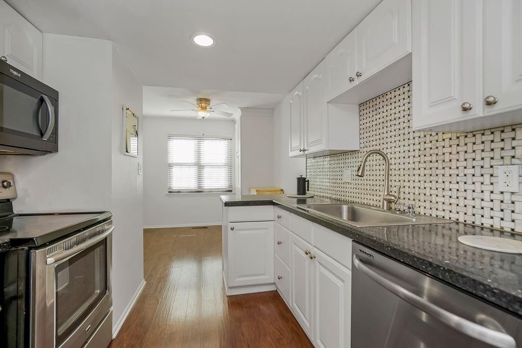 11051 W 95th Terrace — photo 10