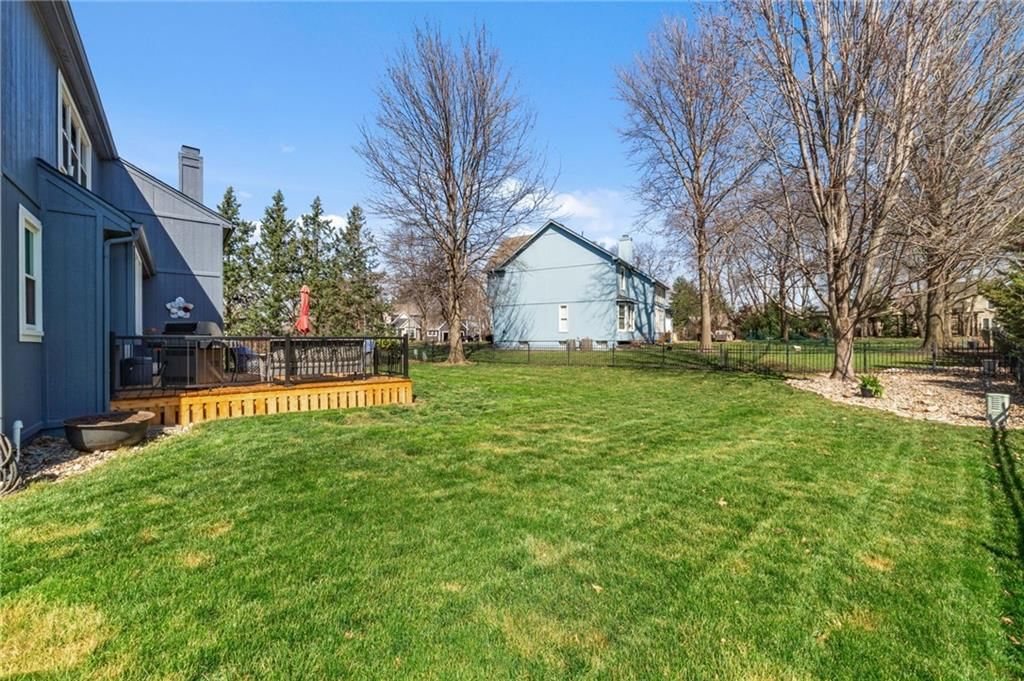 14309 Windsor Drive — photo 32