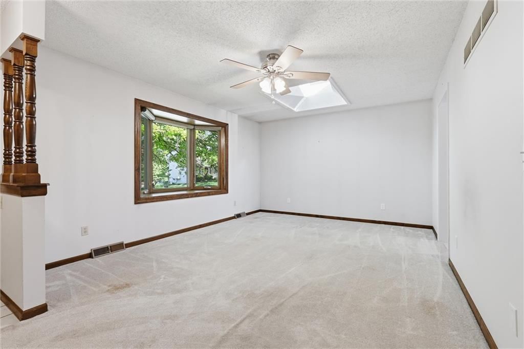 16311 Mckinley Street — photo 4