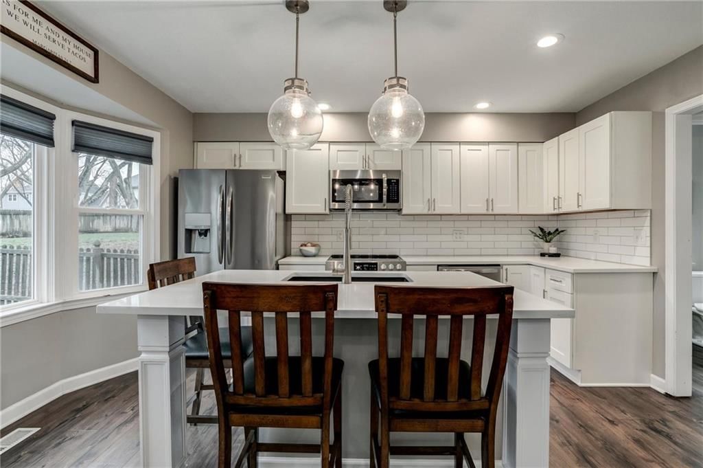 7024 Parkhill Street — photo 4