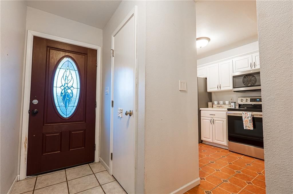 1204 Sunchase Drive — photo 3