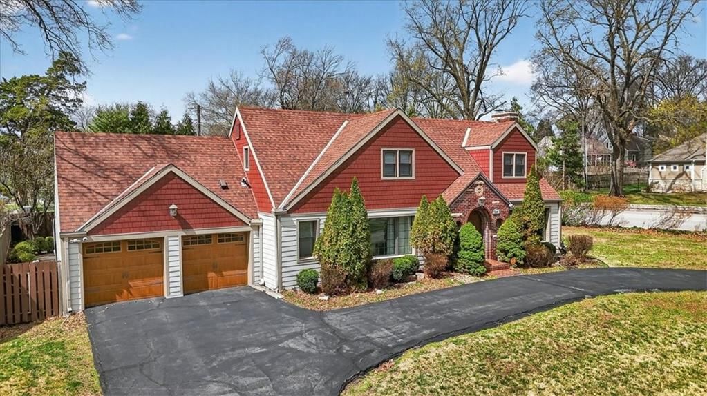 5404 Chadwick Road, Fairway, KS