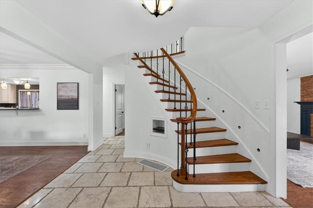 5404 Chadwick Road — photo 3