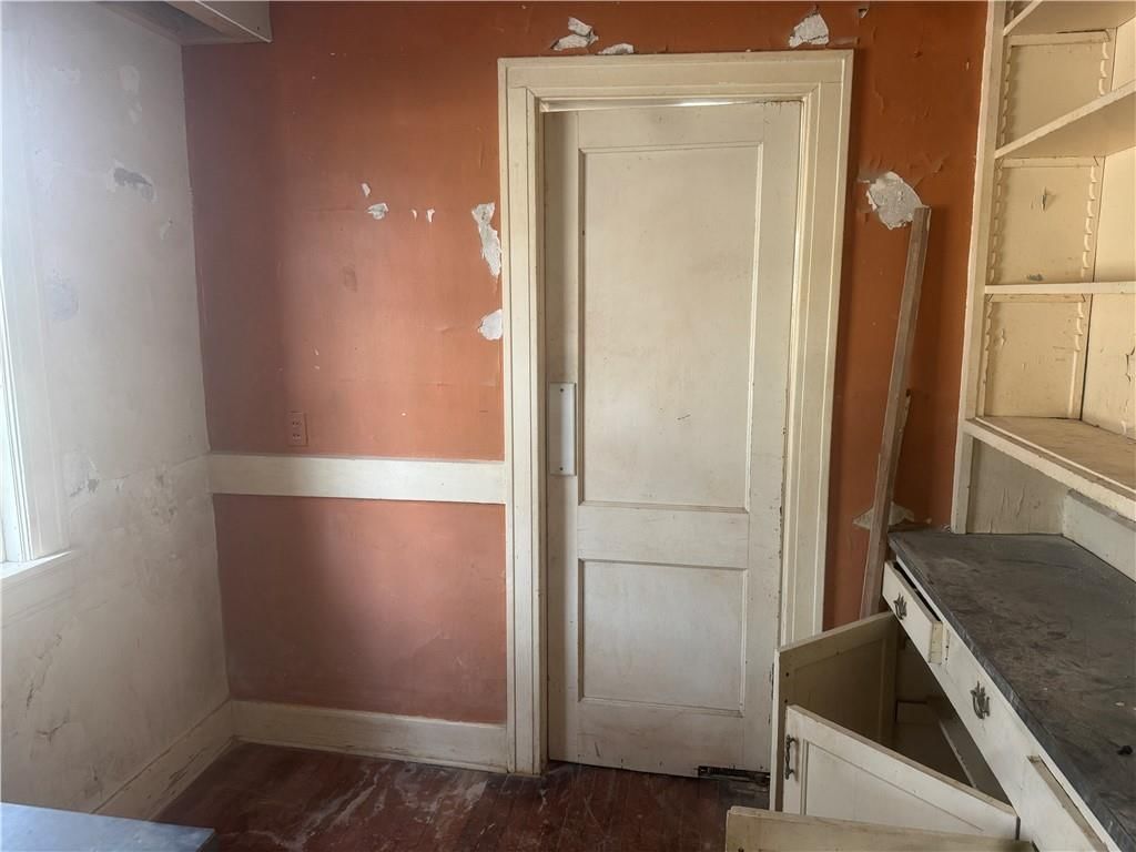 5500 Central Street — photo 13