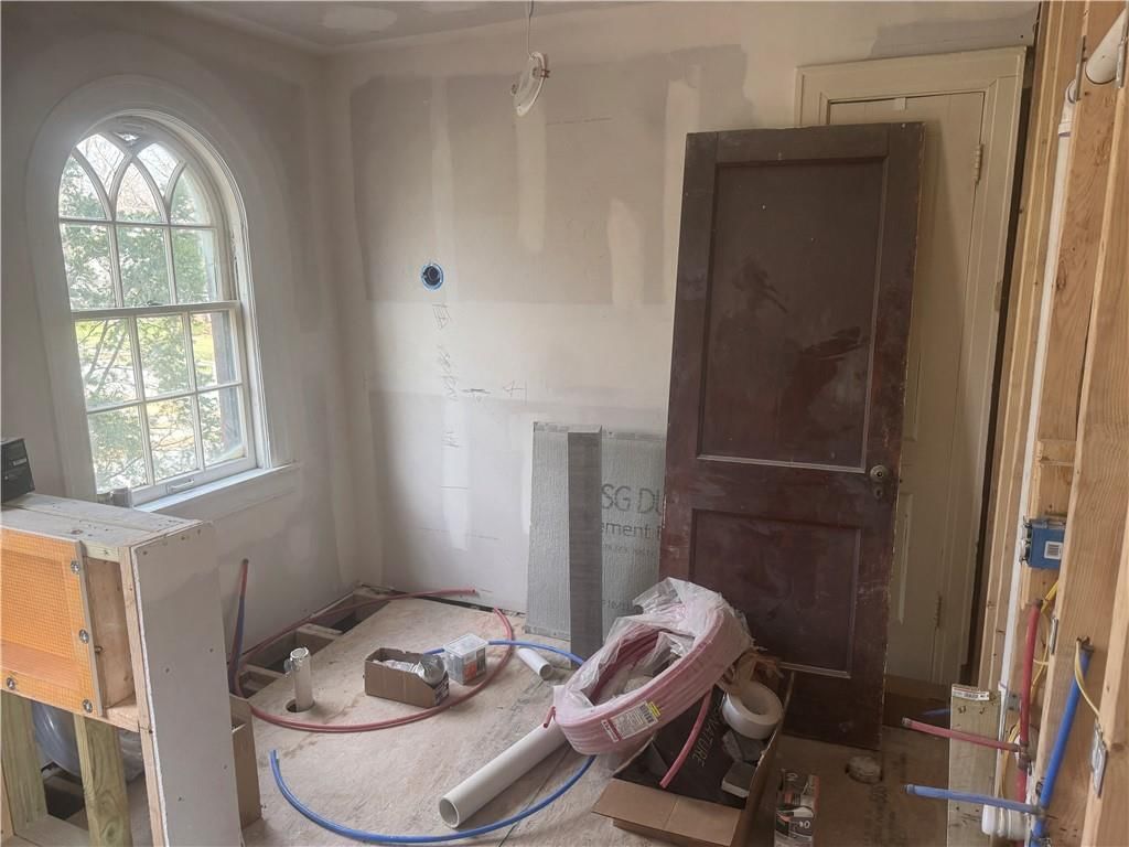 5500 Central Street — photo 22