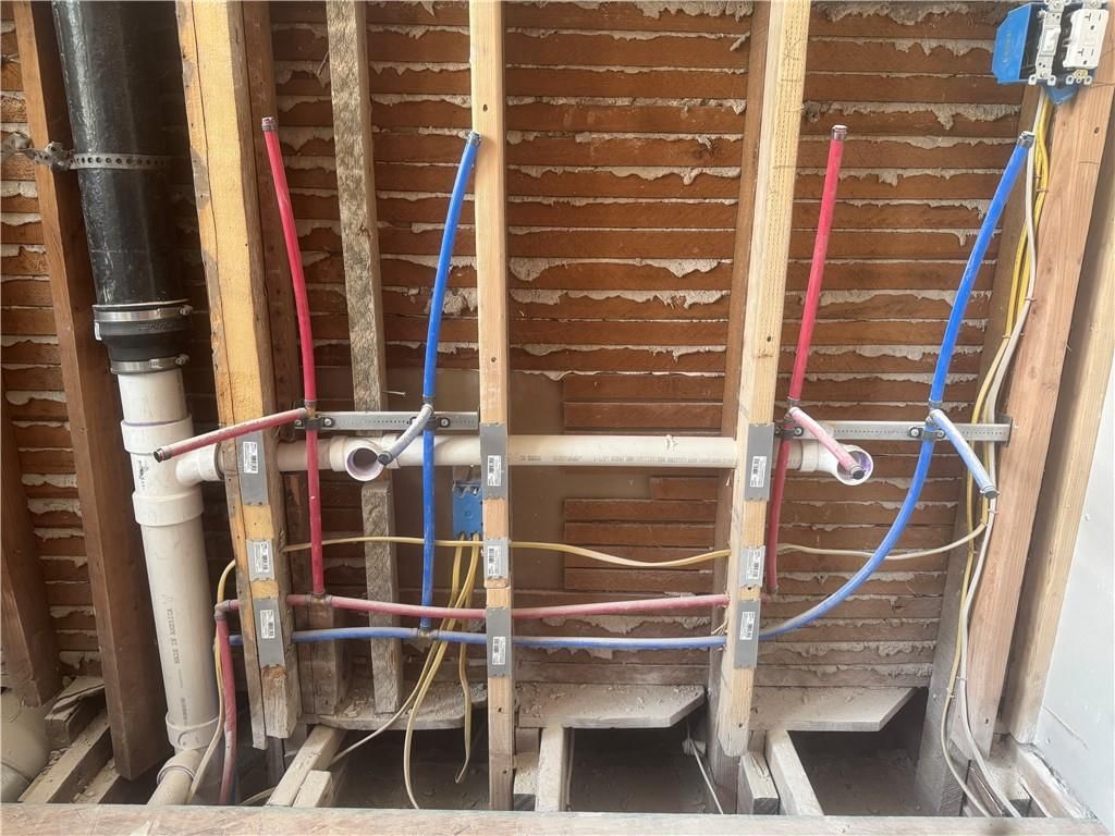 5500 Central Street — photo 28