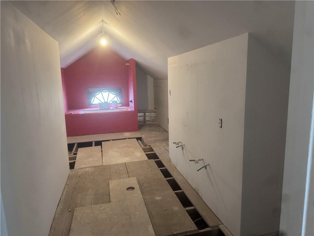 5500 Central Street — photo 34