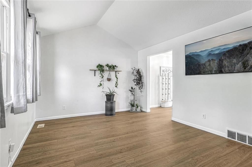 2404 Garland Street — photo 8