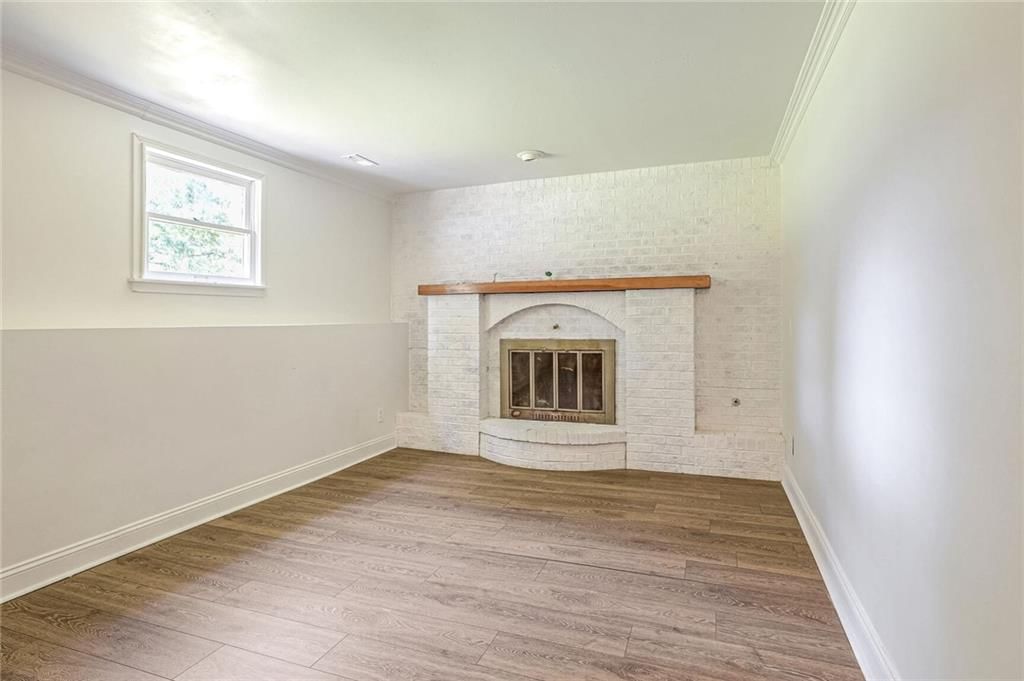2404 Garland Street — photo 9