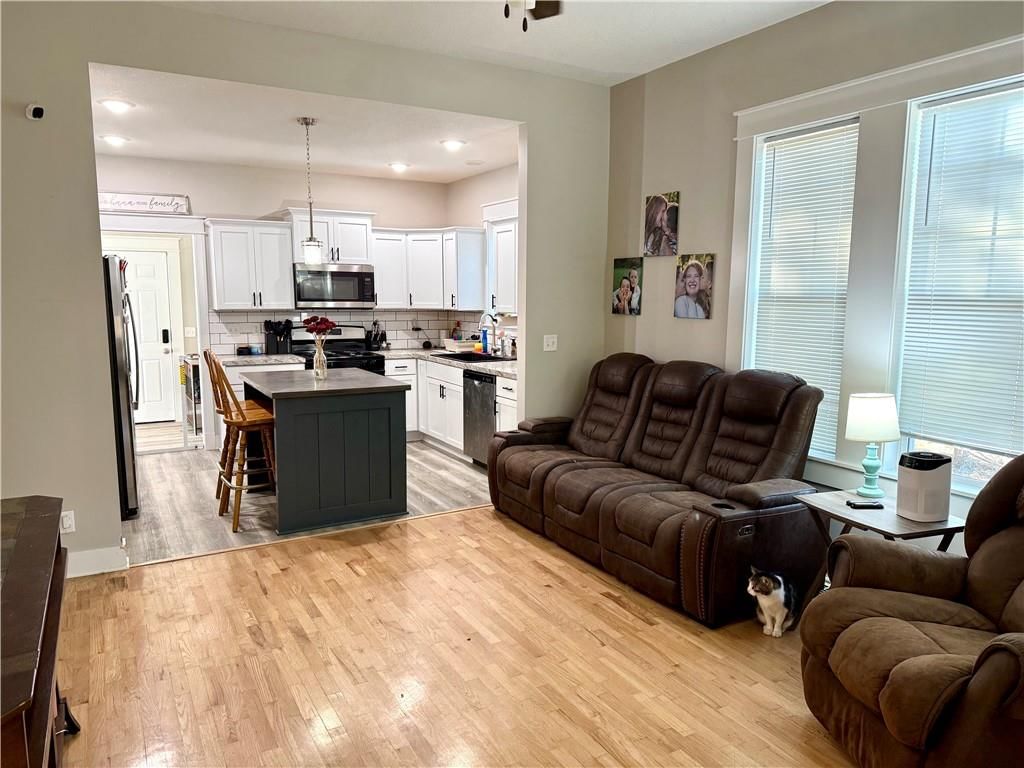 3004 Messanie Street — photo 16