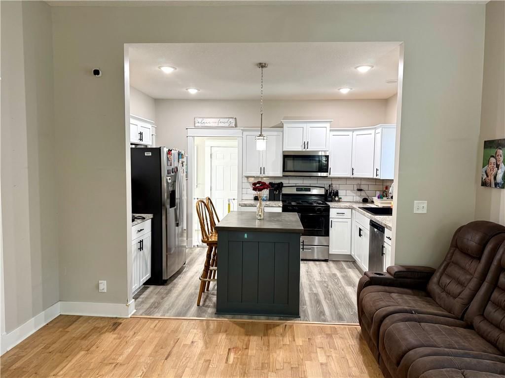 3004 Messanie Street — photo 17