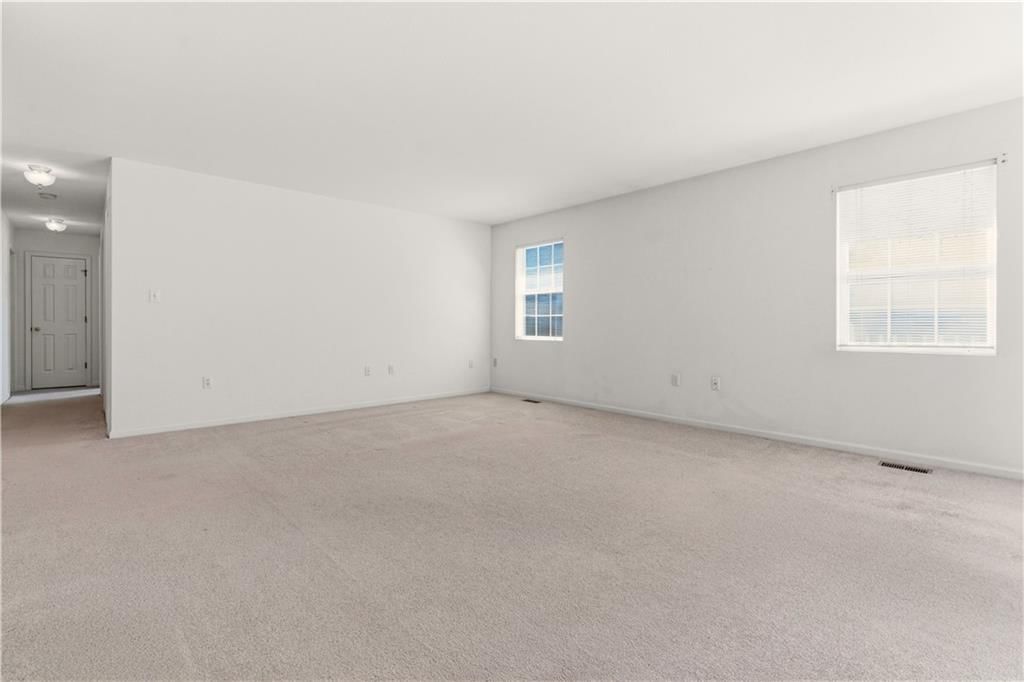 604 SW Hoke Lane — photo 4