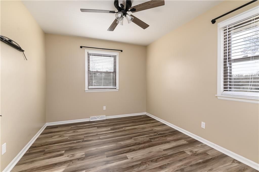 909 N 18th Street — photo 12