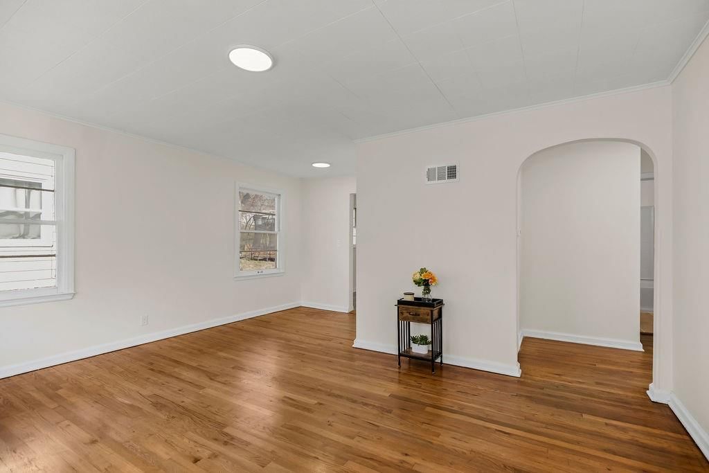 9616 E 66th Street — photo 5