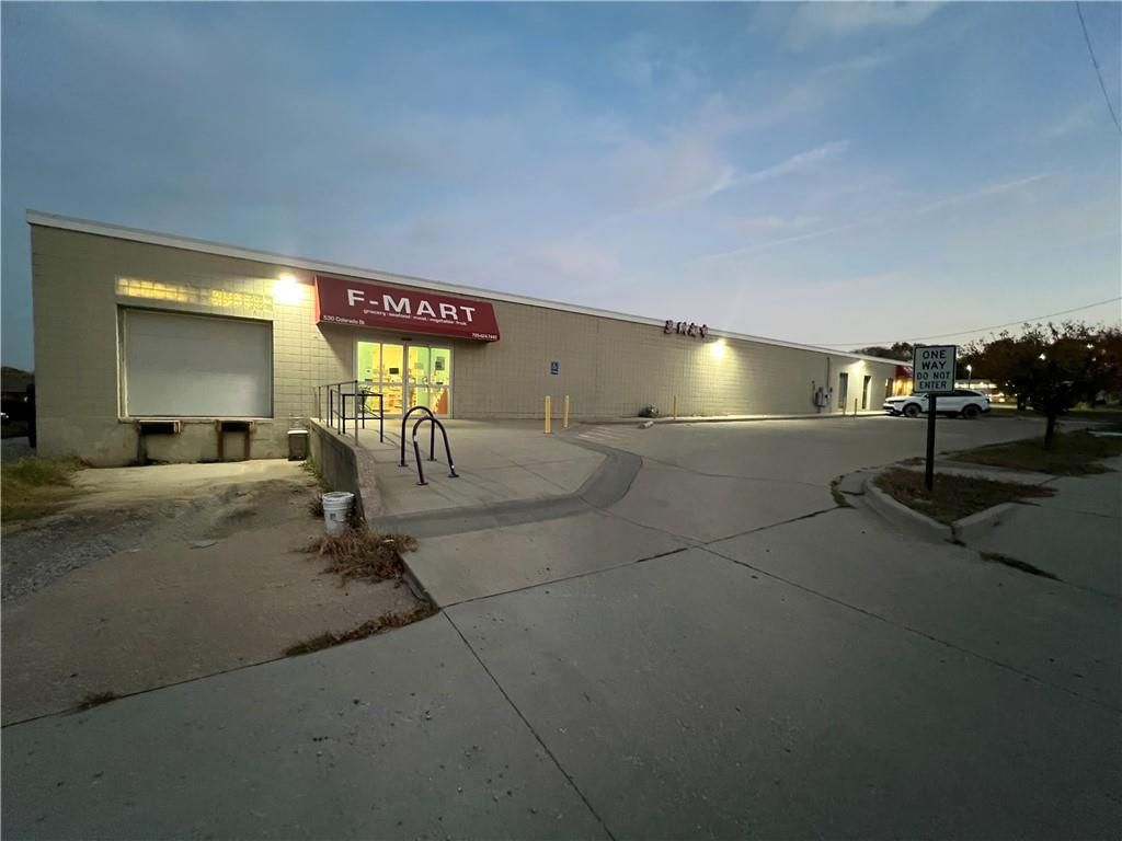 530 Colorado Street — photo 1