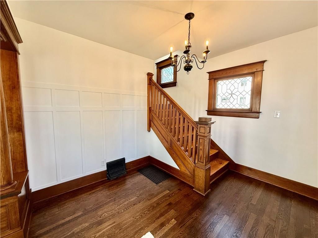 614 S BUCHANAN Street — photo 6