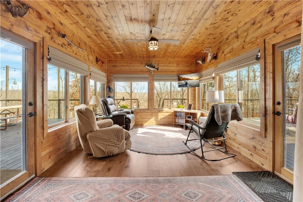 31550 Walsh Place — photo 32