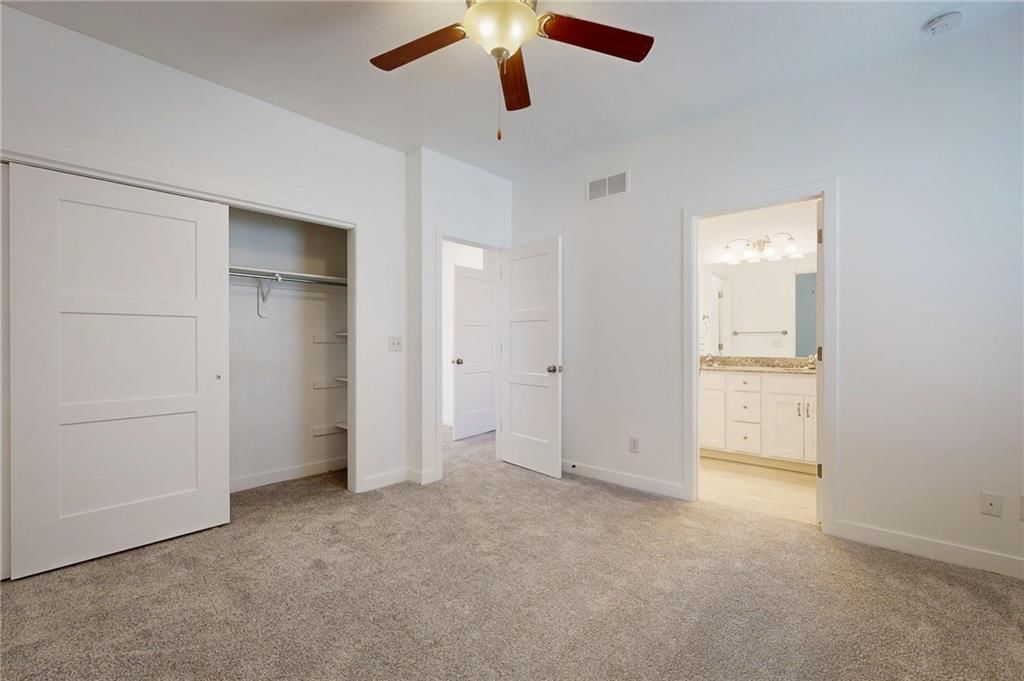 4735 S Union Avenue — photo 26