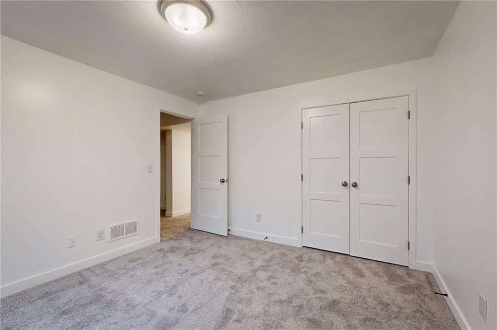 4735 S Union Avenue — photo 43