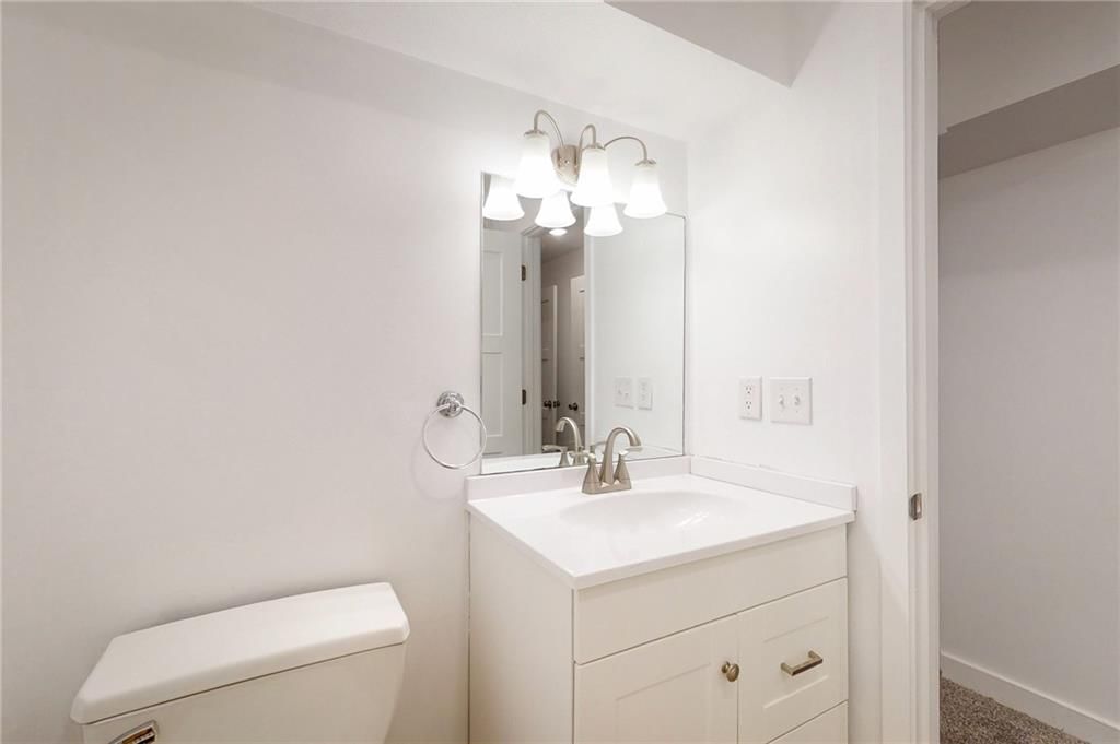 4735 S Union Avenue — photo 46