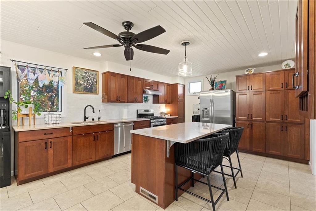 810 Crane Street — photo 9