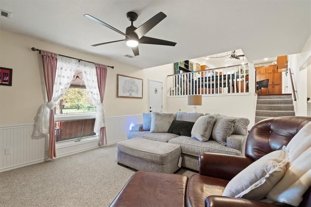 810 Crane Street — photo 30