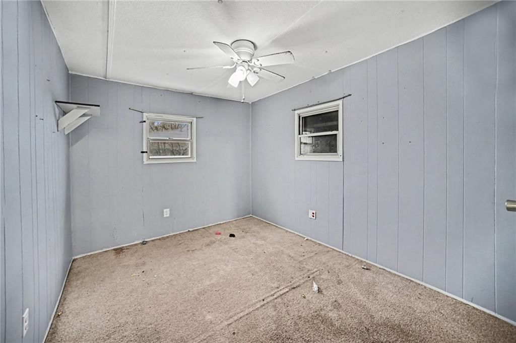 16000 Lawrence Avenue — photo 6