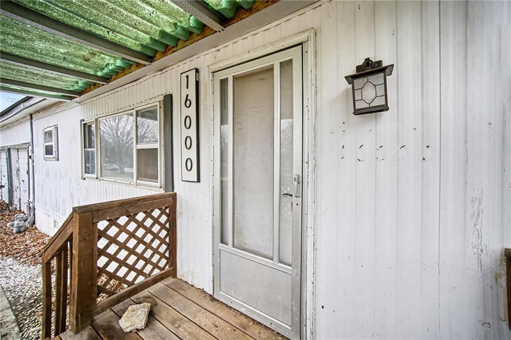 16000 Lawrence Avenue — photo 13