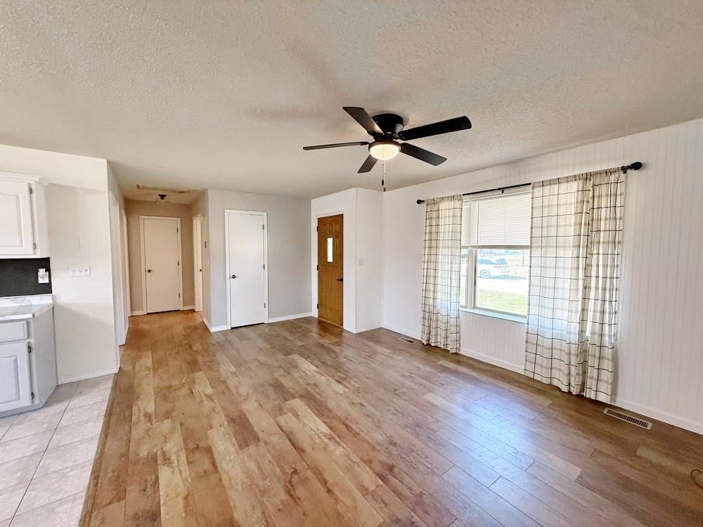 1409 Schrock Drive — photo 8