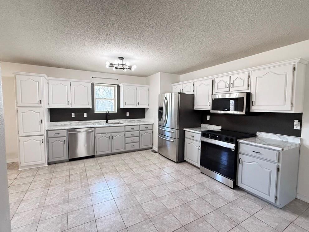 1409 Schrock Drive — photo 10